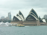 港の美しさは世界一といわれるシドニーベイサイド