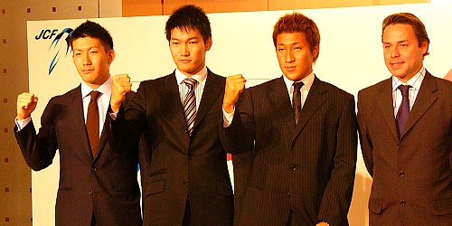 日本人3選手とマニエ監督