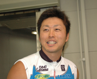 平原康多選手