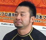 山崎芳仁選手