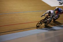 スプリント決勝。パーキンスはダルメイダをあっさりと下した