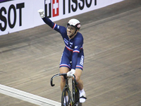 優勝に喜びを表すペルヴィス