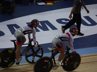 日本女子チーム・スプリントの前田、石井