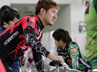 脇本雄太選手
