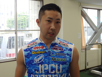 山岸佳太選手
