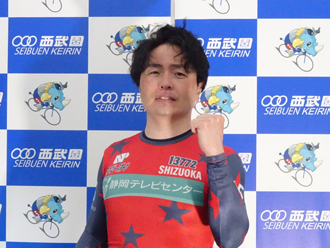 岡村潤選手
