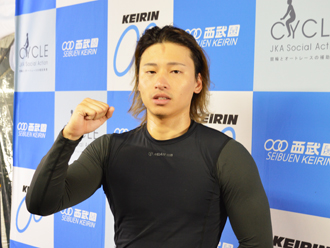 山口拳矢選手