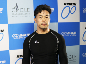 南修二選手