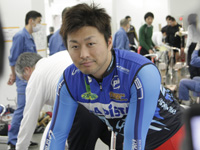 平原康多選手