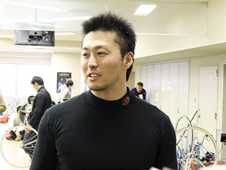 平原康多選手