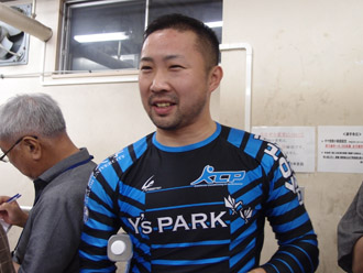 山岸佳太選手