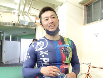 平原康多選手