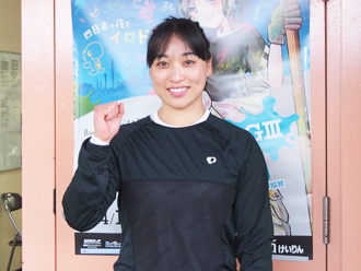 久米詩選手