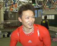 友定祐己選手