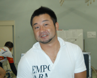 山崎芳仁選手