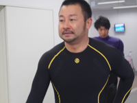 山崎芳仁選手