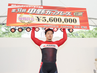 南修二選手