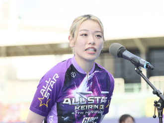 女子決勝1番車、佐藤水菜選手