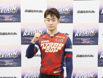 山崎歩夢選手