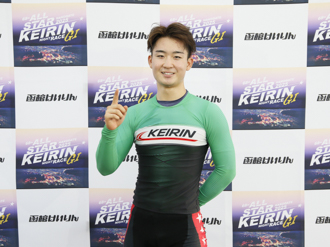 山崎歩夢選手