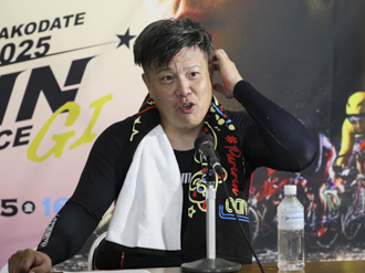 荒井崇博選手