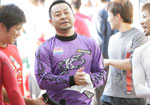 山崎芳仁選手