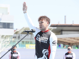 敢闘宣言をする郡司浩平選手