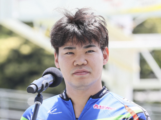 決勝9番車、吉田拓矢選手