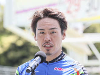 決勝4番車、浅井康太選手