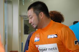 山崎芳仁選手