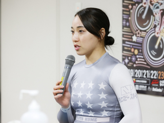 久米詩選手