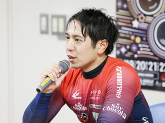松浦悠士選手