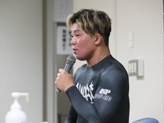 窓場千加頼選手
