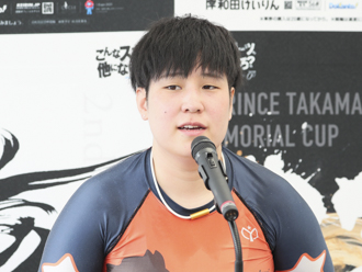 柳原真緒選手
