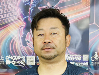 山崎芳仁選手