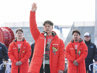 敢闘宣言をする嘉永泰斗選手