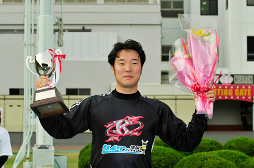 昨年のＳＰＲ賞。(2)海老根恵太が優勝。